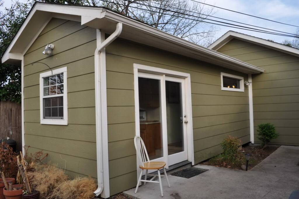 Private South Austin Guest House Apartments for Rent in Austin, Texas