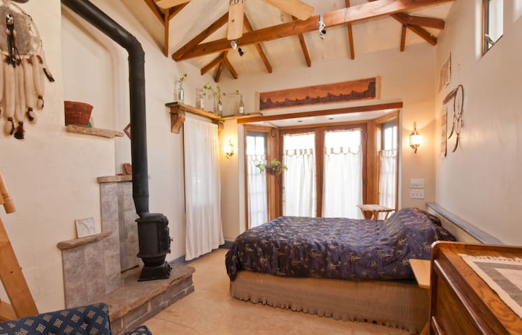 Room w/ Loft & Sky lights fits 4