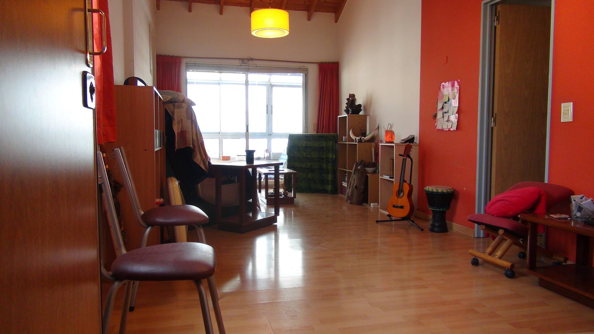 Sunny 2 bedroom apartment