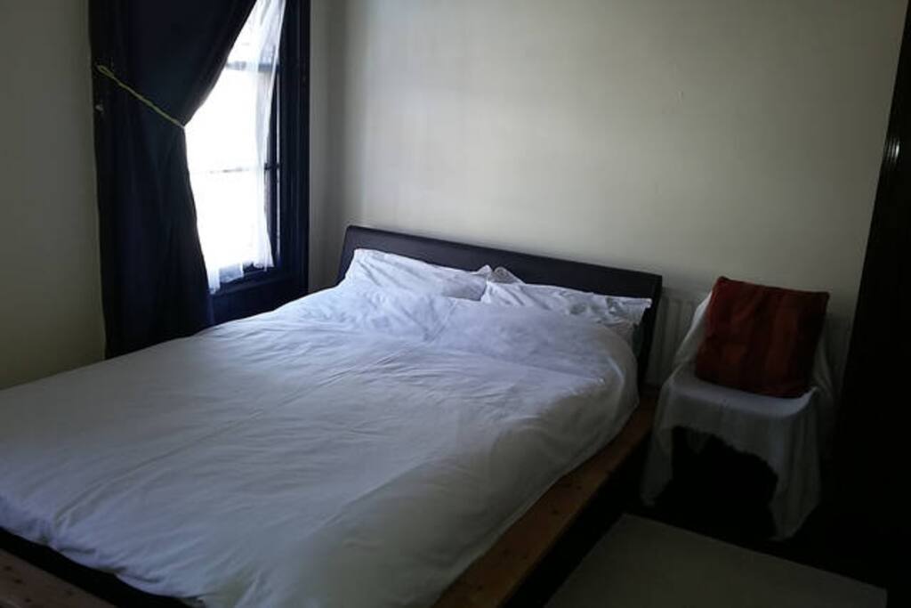 Kingsize bed..