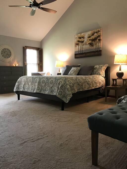 Huge master w/ vaulted ceilings