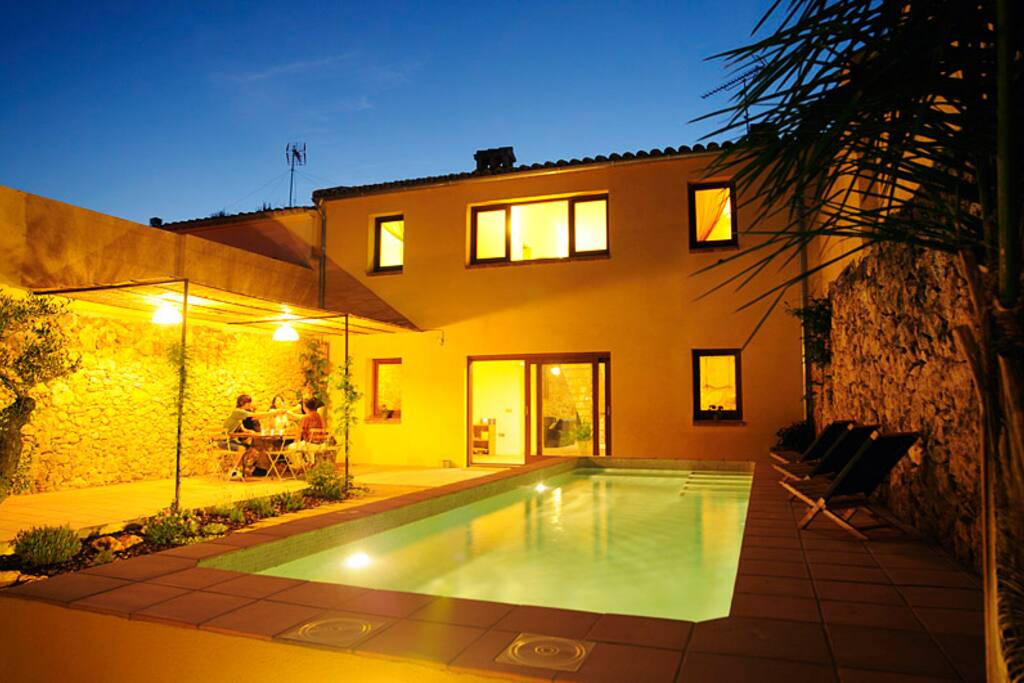 Enjoy Wine Tourism near Barcelona. Houses for Rent in Castellet i la