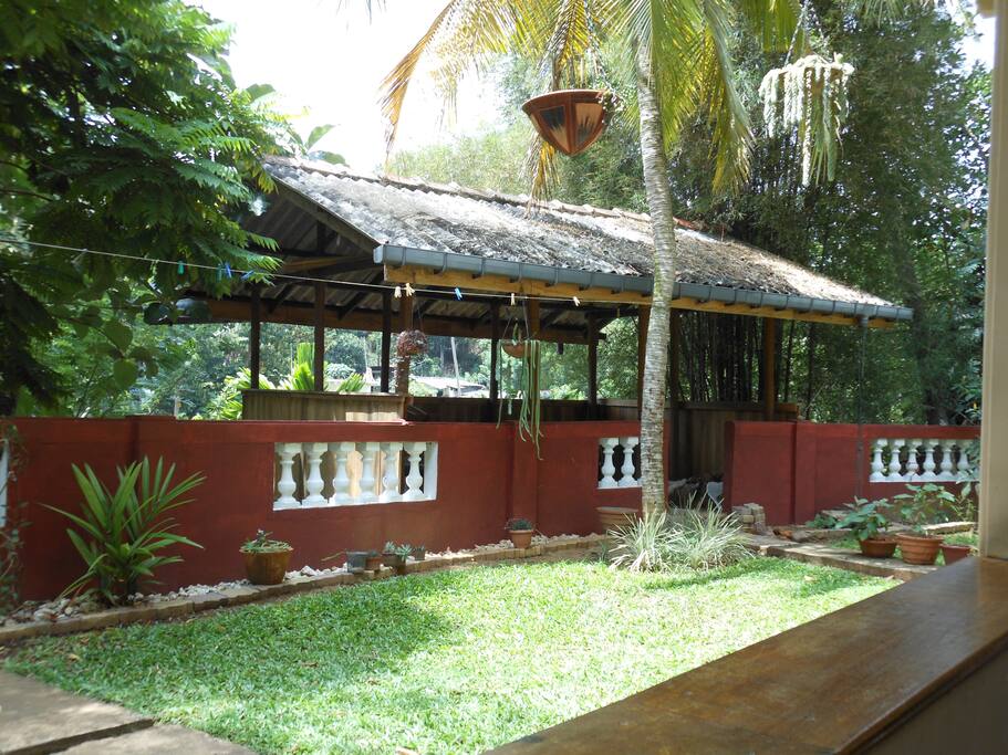 Garden hut