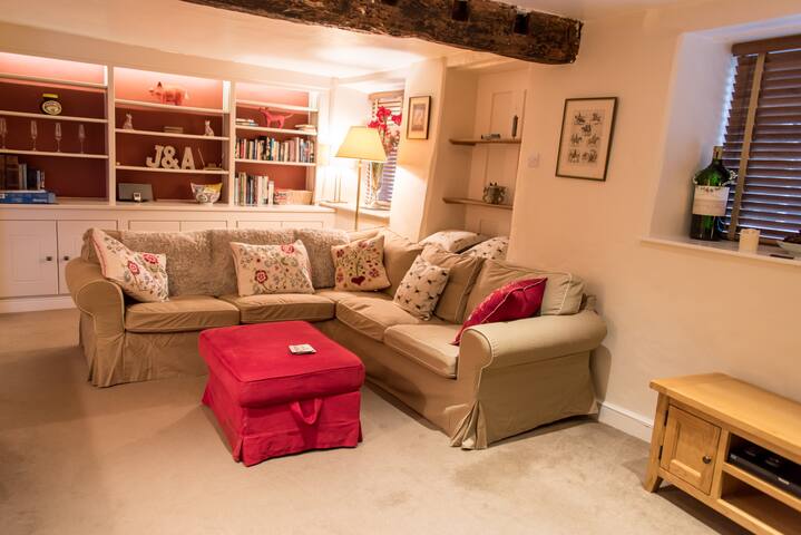 Old Forge Cottage A Cosy Cotswolds Cottage Houses For Rent In