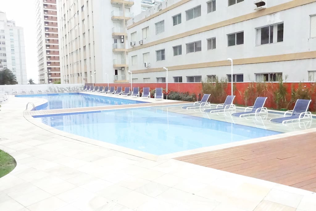 Piscina Condomínio