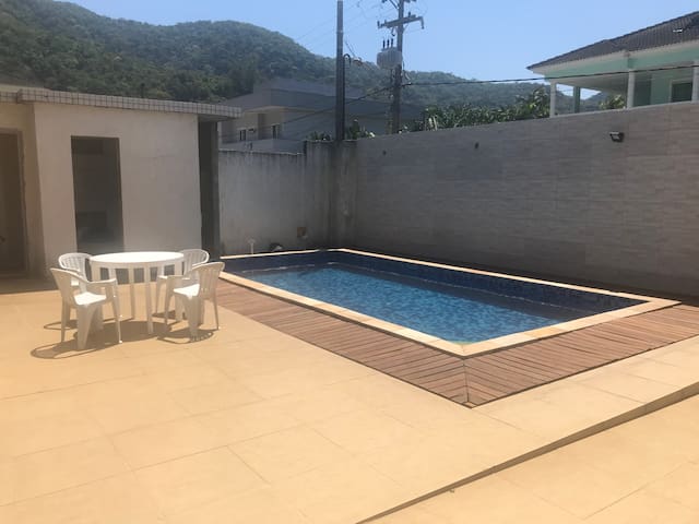 Casa no recreio com piscina privativa.