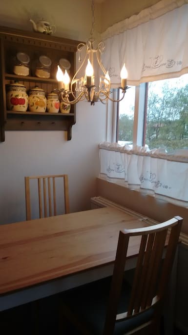 Kitchen table