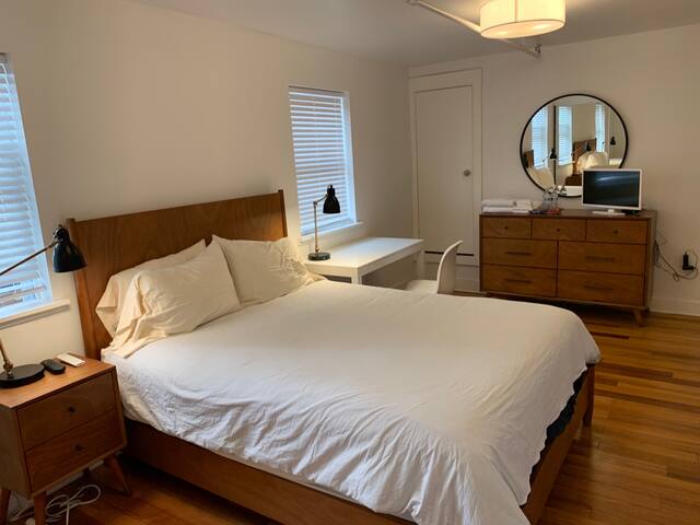 Nobhill PRIVATE ROOM w/ private en-suite bath #1