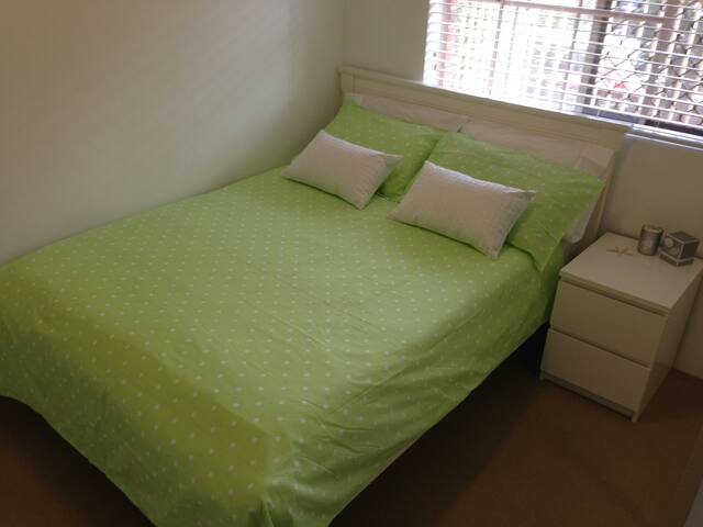 Manly Three Bedder gallery image 4