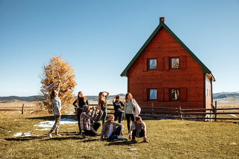 Family Farm Apartments-next to Ski Center Durmitor