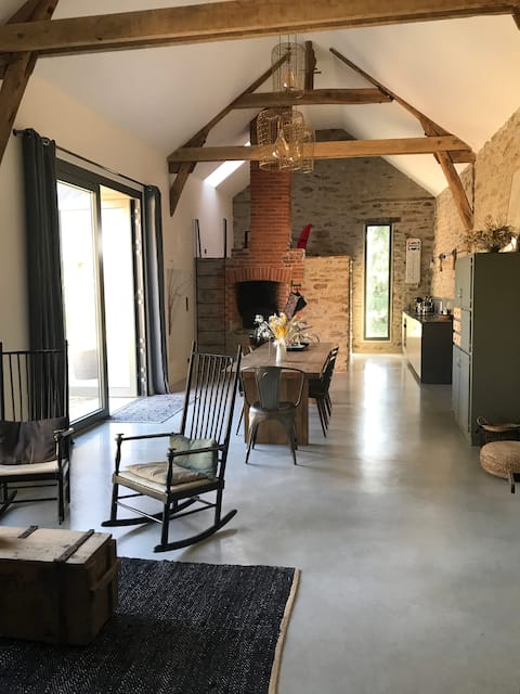 "L'Annexe du Piolet" Renovated bread oven in Corrèze