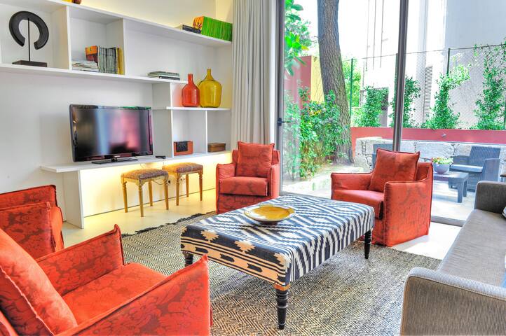 Full House gallery image 5