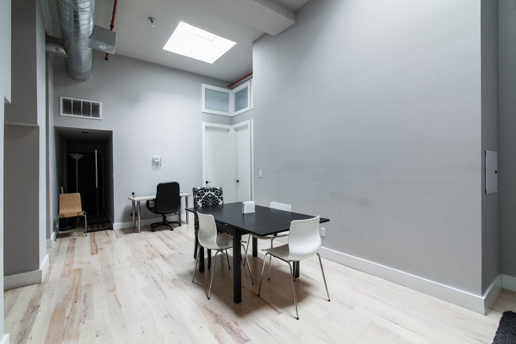 Dining area off the kitchen