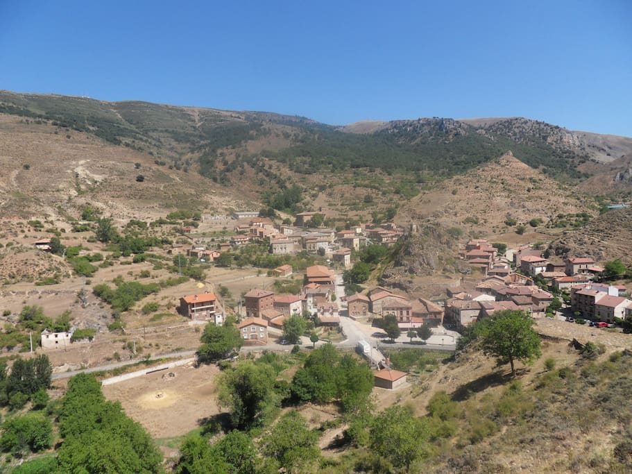 Vista panorámica de Ventrosa de la Sierra.