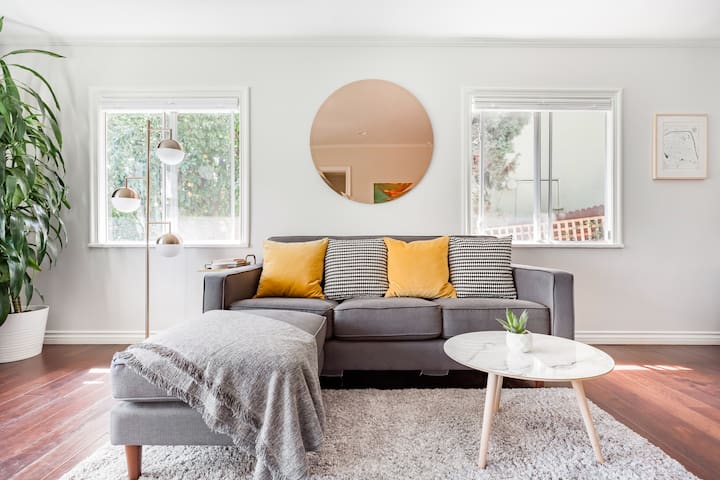 Explore Silver Lake from Designer Hillside Retreat