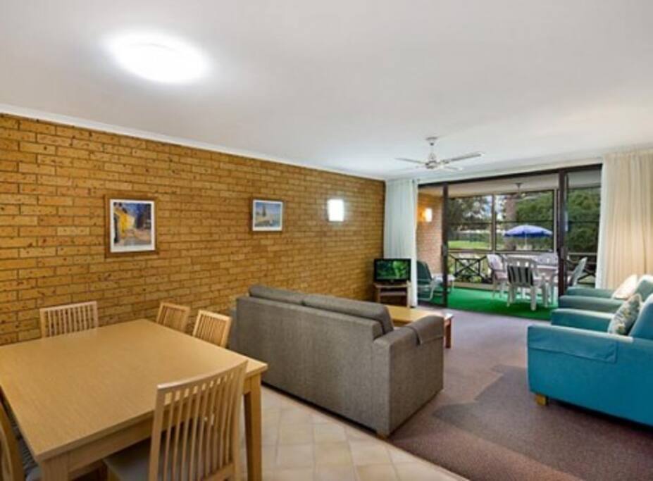 Lounge room