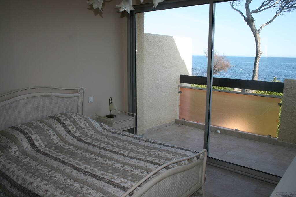 Première chambre à l'étage.