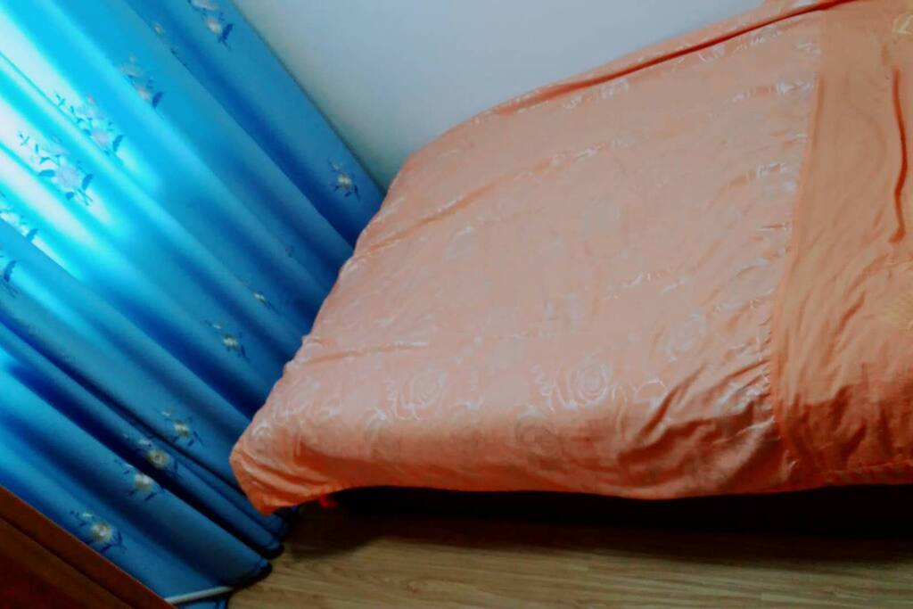 小床干净舒适,带给你饱饱的睡眠