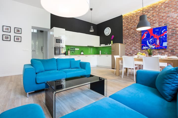 Deluxe Two bedroom Apartment A &SPA