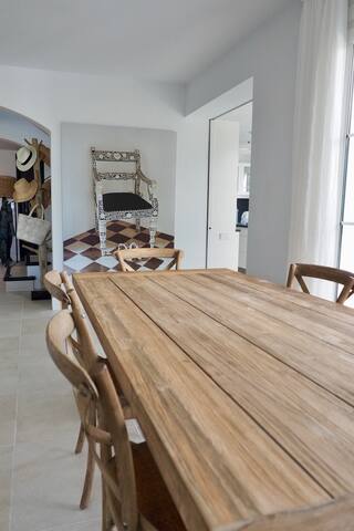 Villa with sea view, private pool & beach close by gallery image 5