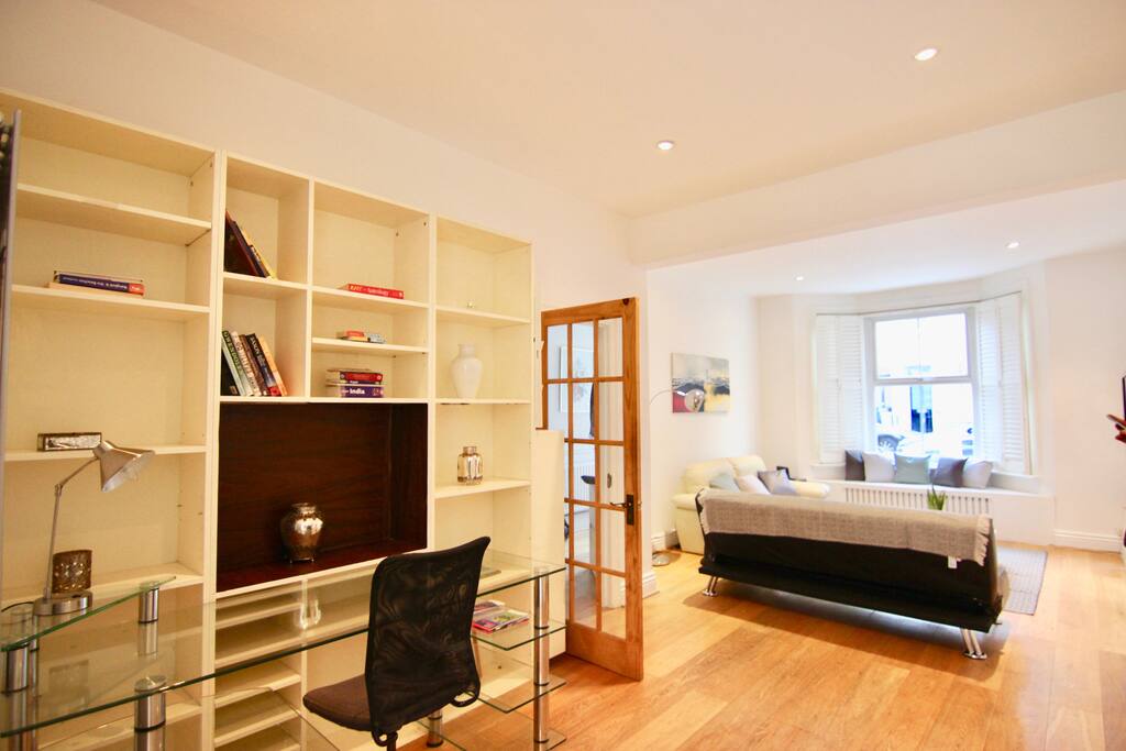 Living/office space