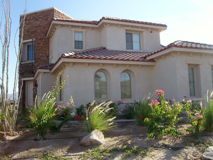 Upscale Pet Friendly Condo-beach, Pool & Golf - Sonora