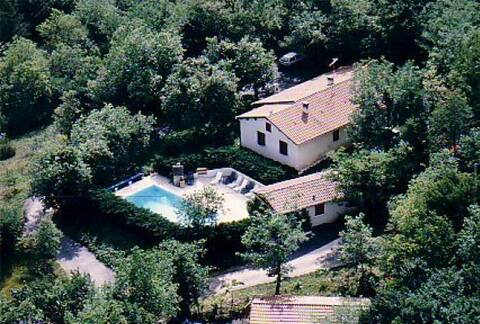 Cottage with Pool between Sarlat Lascaux Les Eyzies