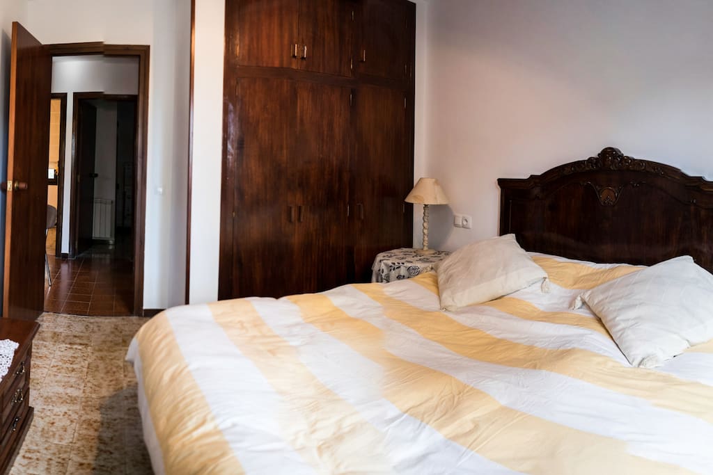 Room 1 - Main bedroom