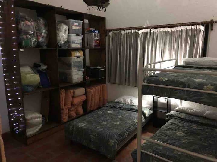 საძინებელი 4