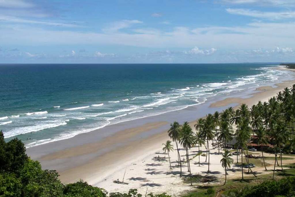 Muitos Kms de praias limpas e lindas.