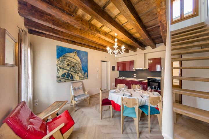 Élite Home stunning venetian gallery image 2