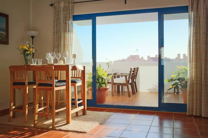 Beach apartment with sea view