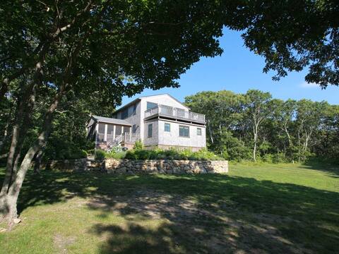 Modern Aquinnah home close to the beach- 5 beds