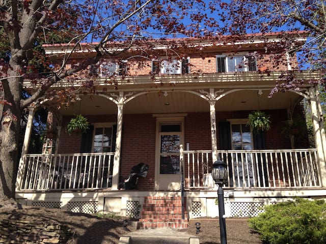 The Creekside Victorian Charmer