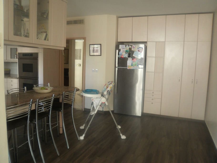Breakfast bar in Kitchen and high-chair
