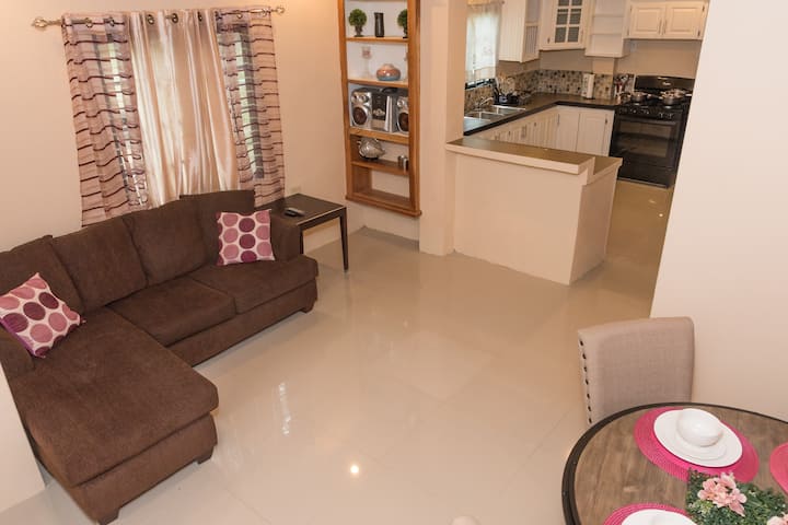 Stacy's Place Apartment #1 - Port of Spain