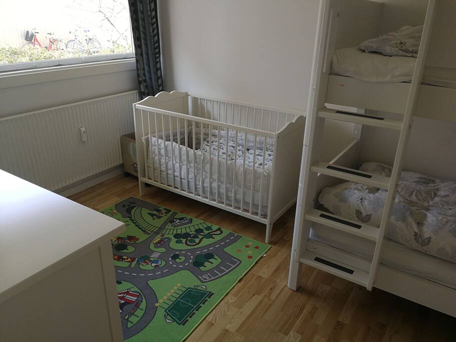 Bedroom 2 with baby cod