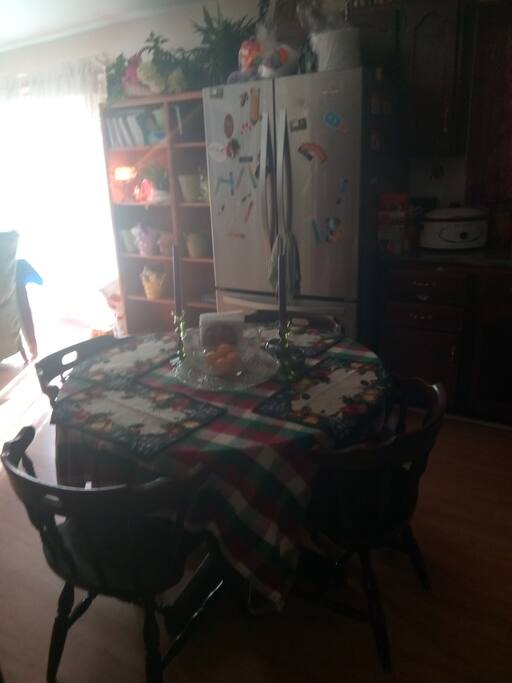 Quiet kitchen corner to eat and make your meals
