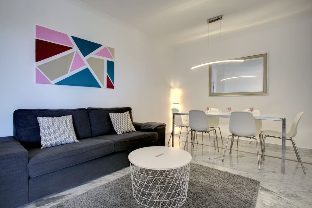 Living room with new furniture (since february 2017). Nice marble floors. Direct access to the terrace. New TV, 50.