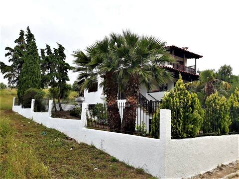Big Villa near Metamorfosi Village