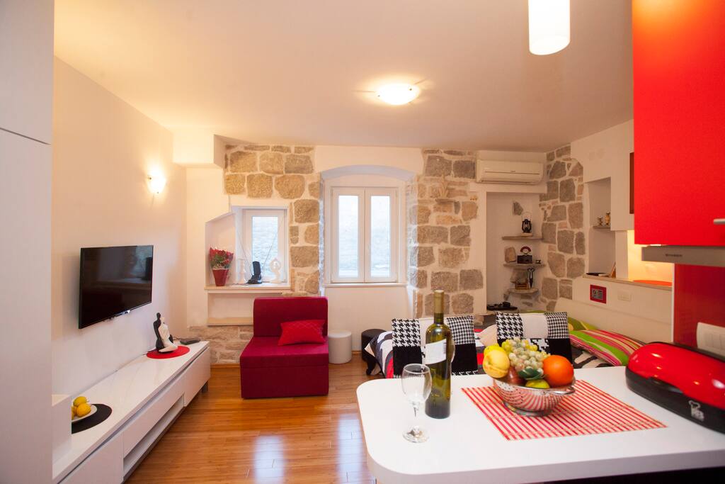 Luxury studio in town center
