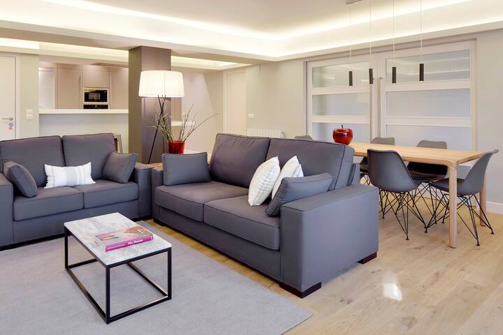 Bella Easo 3 by FeelFree Rentals gallery image 4