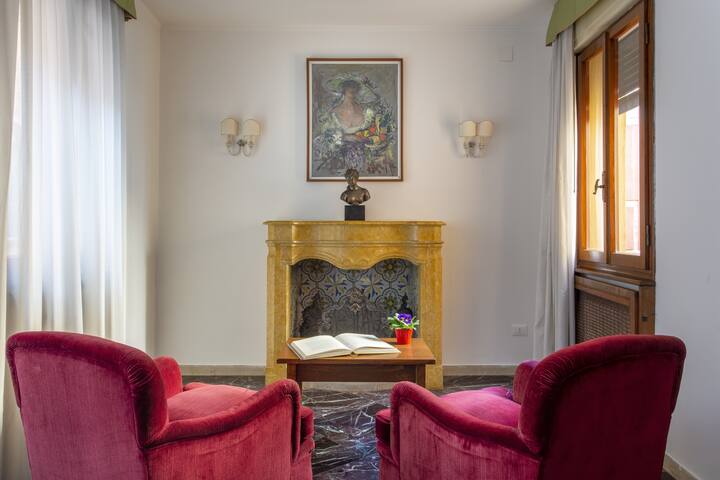 Calle Avvocati – 4 Camere con Vista su Venezia gallery image 4