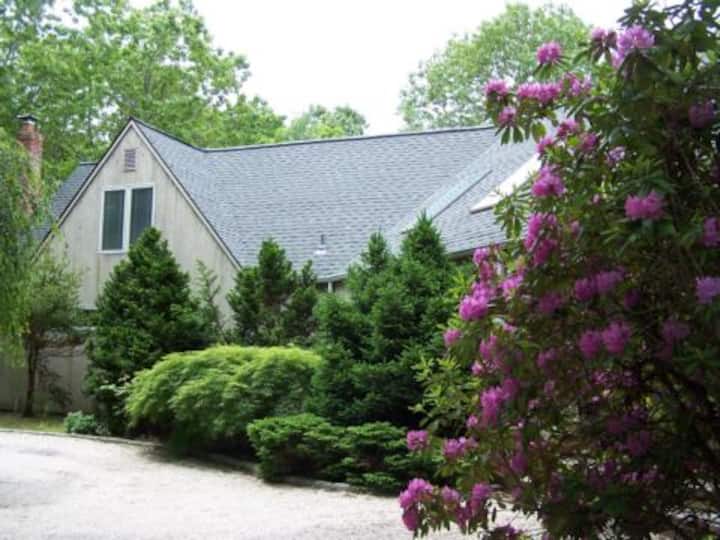 PRICE DROP!! Style & Convenience in the Hamptons Houses for Rent in East Hampton, New York