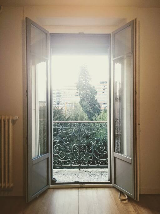 balcony