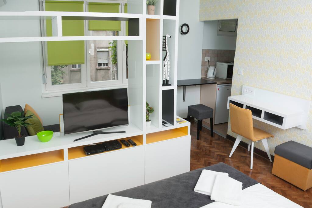 SPACIOUS...BRIGHT...MODERN