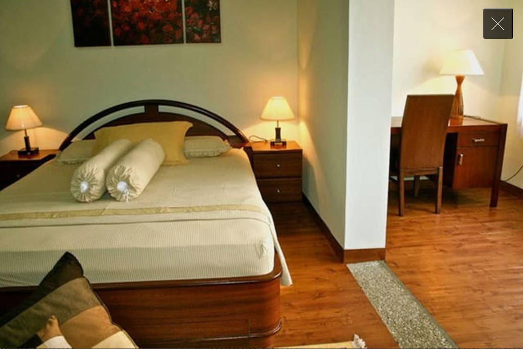 Mindi Room
