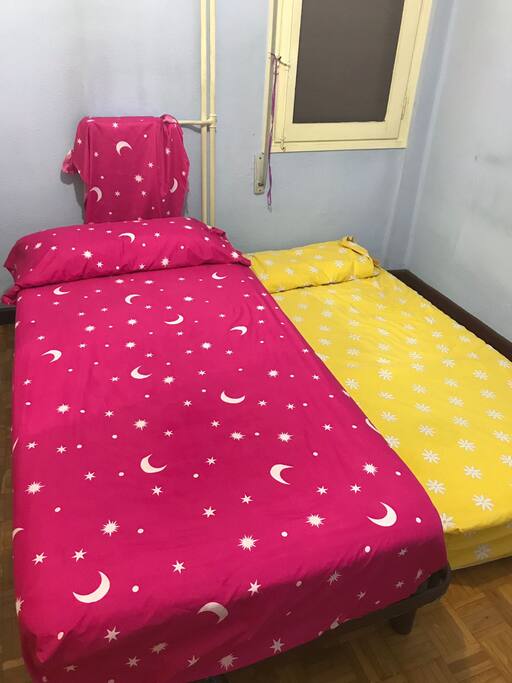 Room to let 1 bed 1 floor mattress