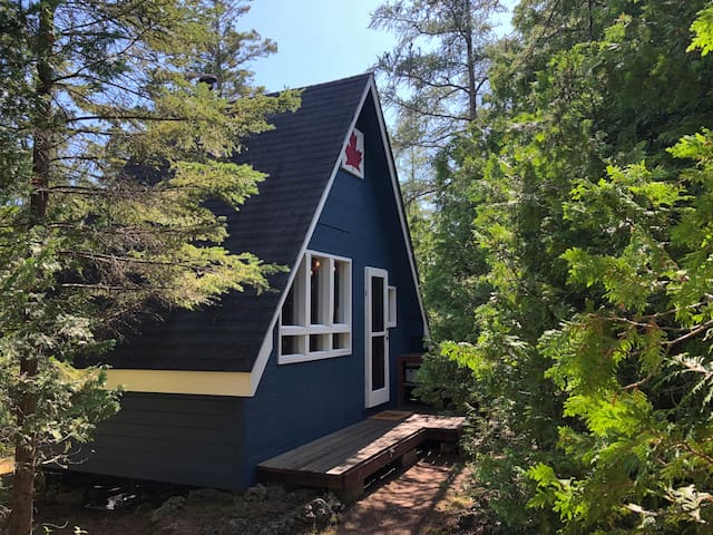 Airbnb Tobermory Vacation Rentals Places To Stay Ontario