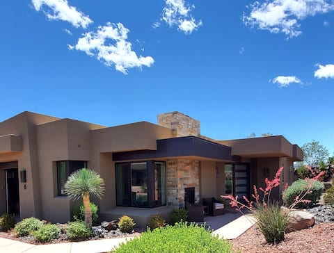 Luxury Snow Canyon Home, Pool, Spa, Gym,Pickleball